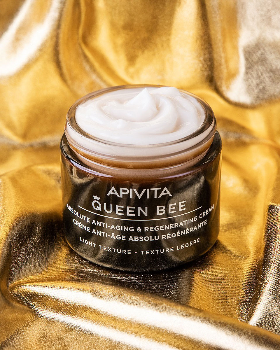 rostro con crema solar